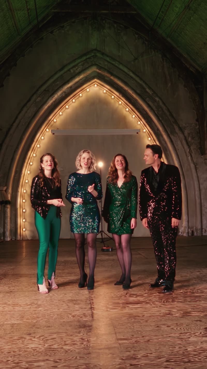 Still uit Carol of the Bells verticaal